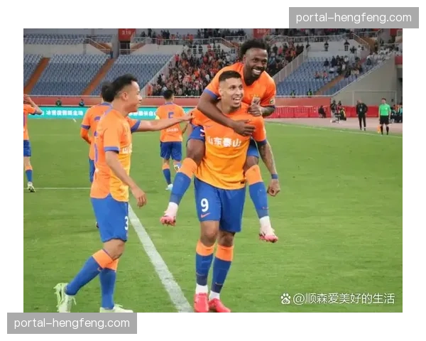 前中超金靴马尔康确认回归，加盟升班马青岛西海岸